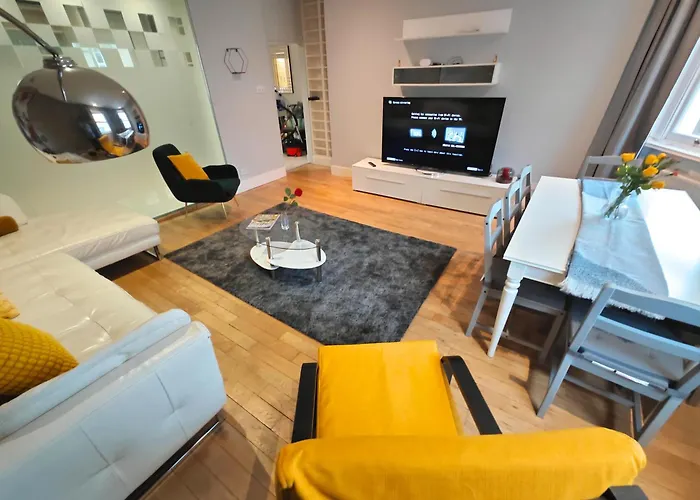 Luxury 3-Bed Flat - 1 Min From Baker Street Station
