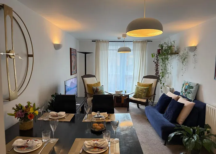 Lombok Apartment Near Old Street,Islington,Angel London