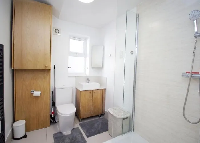 Lovely 1-Bedroom Flat In London Near Blackhorse Rd