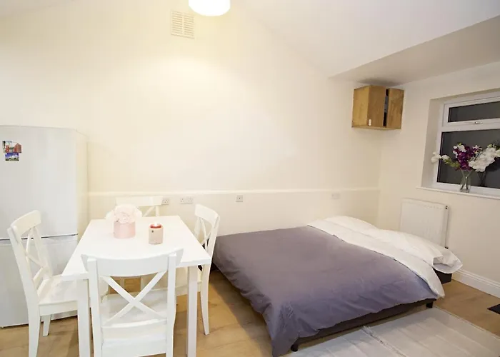 Lovely 1-Bedroom Flat In London Near Blackhorse Rd