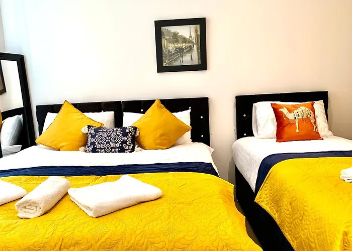 Modern Excel 2 Bedrooms 2 Bathrooms, Parking, Kitchen, Lounge, Balcony