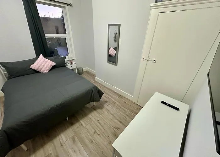 78 Flat B Home To Central London