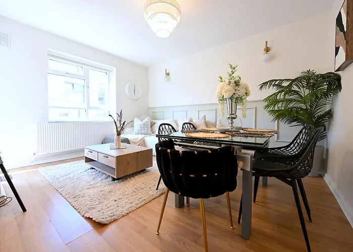 Central City Zone 1 Trendy Shoreditch Large 3 Bed