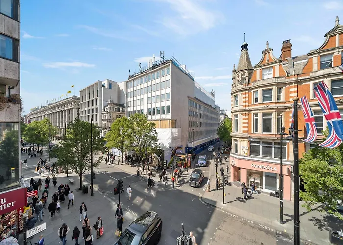 Elegant 3 Bedroom Apartment On Oxford Street Luxury Living In Central London 2Gc