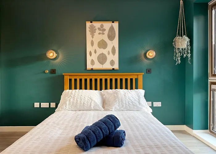 William Place In Wembley - Close To Wembley Stadium & Wembley Arena, 12 Mins Away From Central London By Train