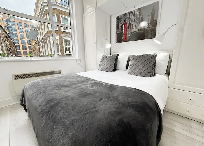 Luxurious Terrace 2 Bedrooms In Relaxing Apartment In Covent Garden London