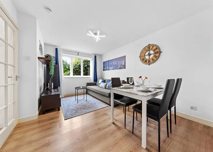 City Centre Flat Near Tower Bridge London