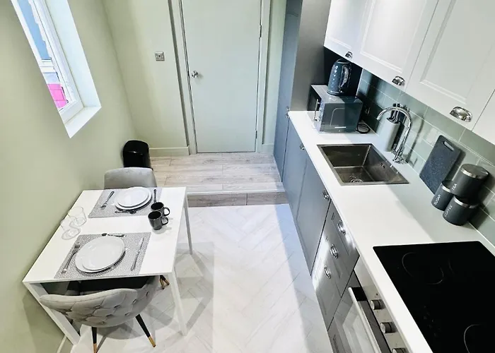 The Gray House - No 76 - Boutique Stay Experience London