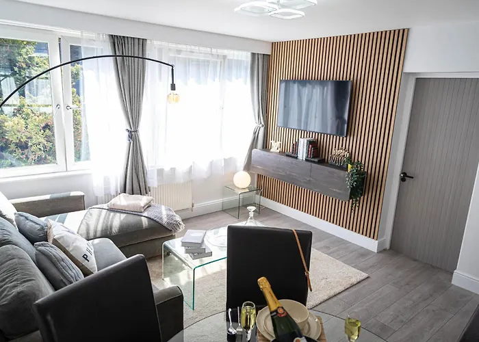 1 Bed Flat, In Heart Of , 5 Min From Shard