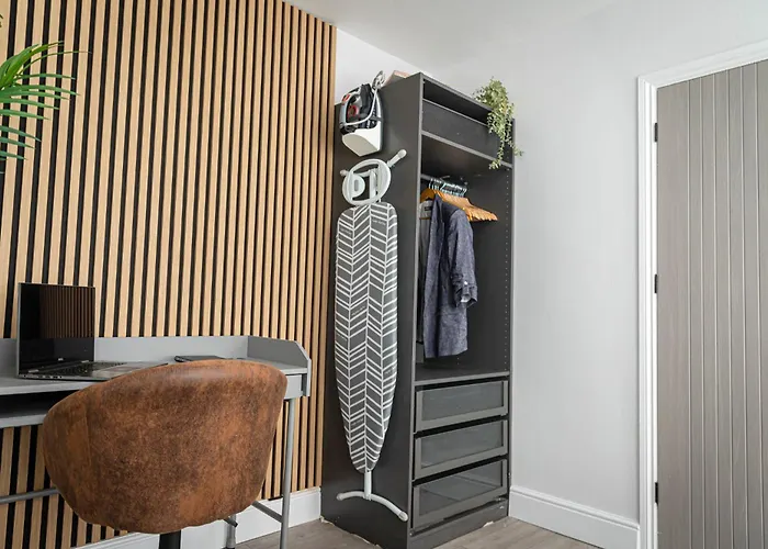 1 Bed Flat, In Heart Of , 5 Min From Shard