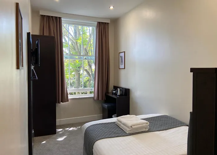 Trebovir Hotel London