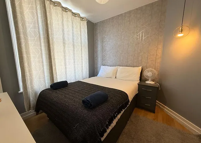 A3-1St Floor 2 Bed Flat Near Elephant And Castle London