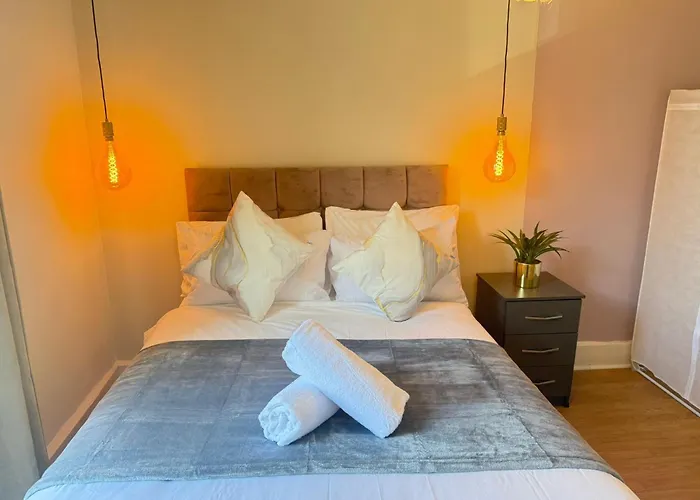 A4-1St Floor 3 Bed Flat Near Elephant And Castle London