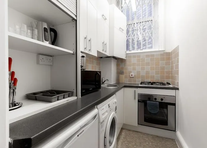 The Earl'S Court Haven Apartment London