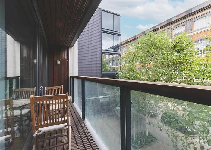2Bed Stratford Apt With Easy Access To Central London, O2, Excel, Parking Nearby