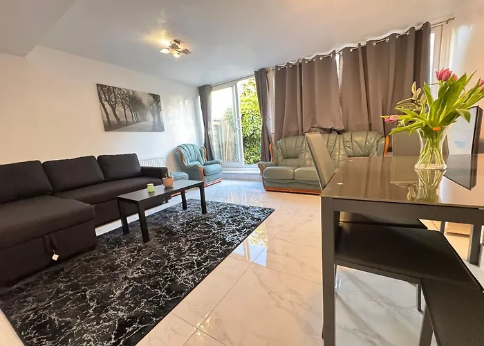 3 Bedroom Garden House Maida Vale
