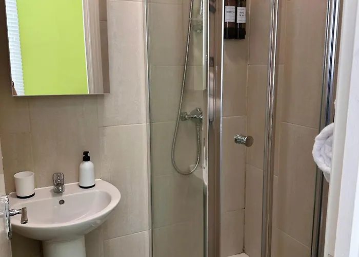 Euston Escape Studio - 1 Min Walk London