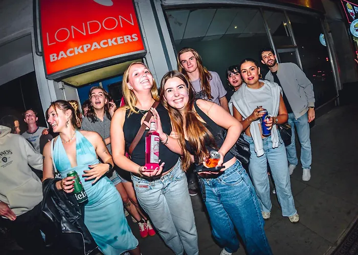 London Backpackers Youth 18 - 35 Years Old Only