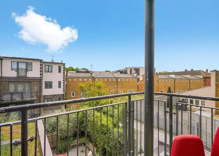 360 Cosy Home Greenwich