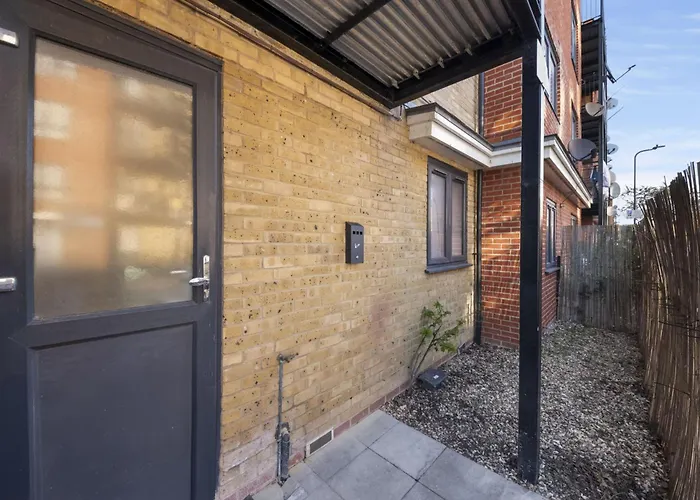2-Bed Wembley,Free Parking,Work Stays Ideal