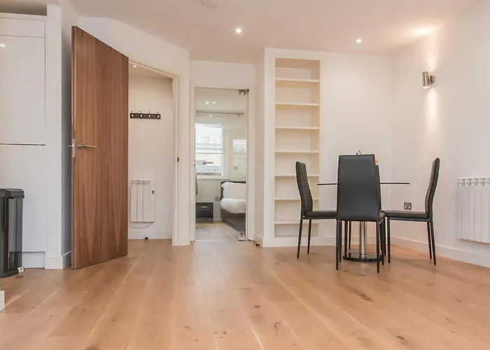 Barbican By Excel Apartments