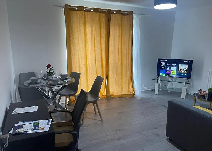 2 Bed Flat Close To New Cross Gate, Se14