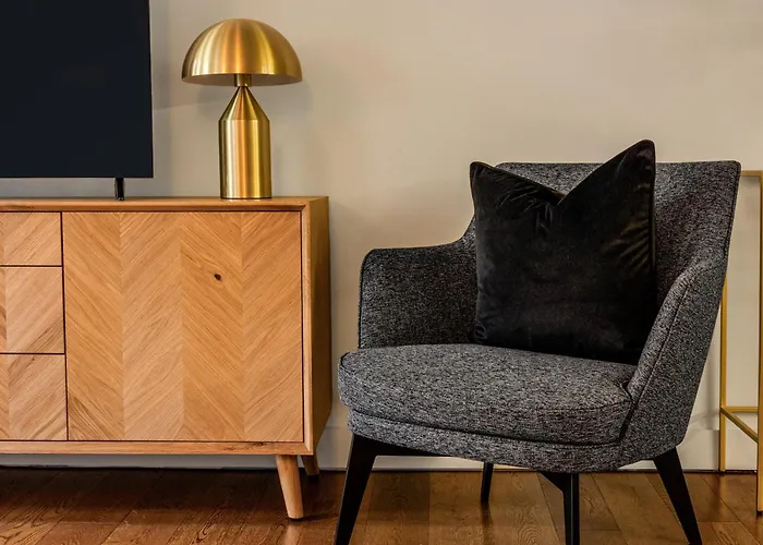 Liverpool Street I Your Apartment