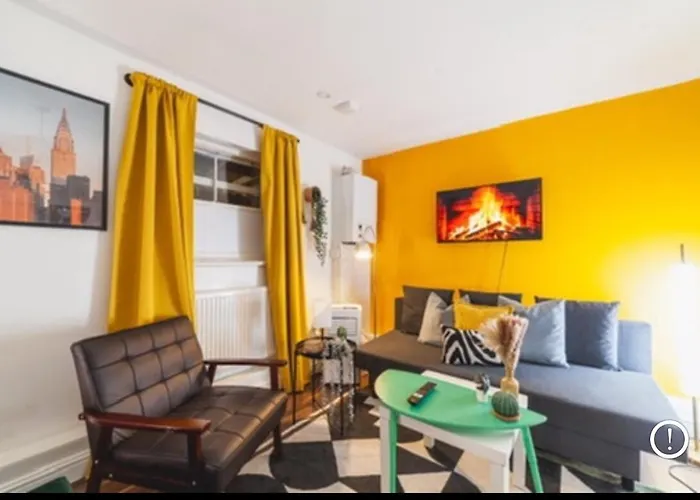2Bed Brick Lane Residence Urban Escape