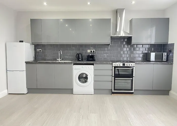 Newly Built Spacious 1 Bedroom Apartment