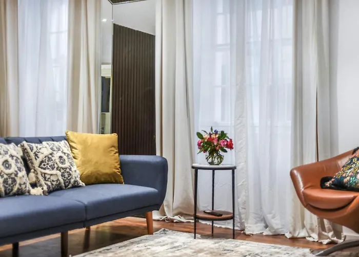 2Br London Basement Flat 13 Min Walk To Edgware Road & 6Mins Walk To Marble Arch Station, Free Wi-Fi
