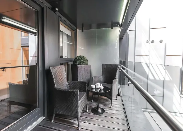 Liverpool Street I Your Apartment London