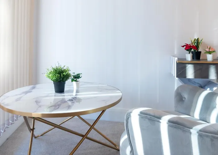 Luxury City Escape Apartments