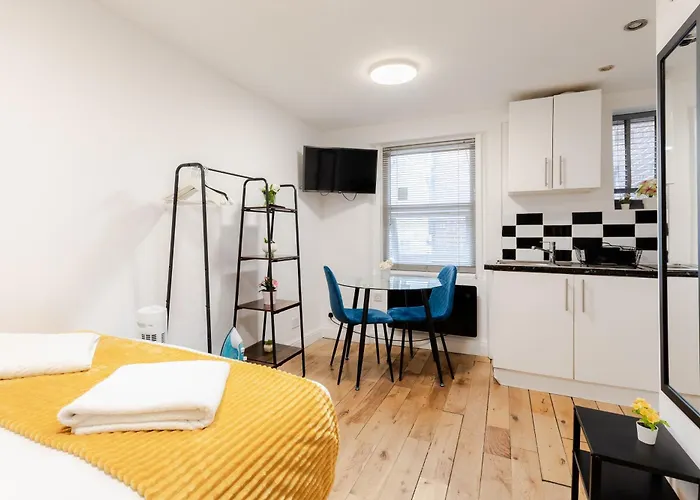 Hyde Park Budget Studios!