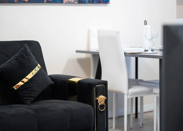 2 Bedroom Limited-Time Offer For Long Stays Near City Airport London