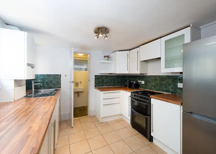 Great Value London With Garden In Tufnell Park Near Emirates Stadium And 10 Mins To Kings Cross