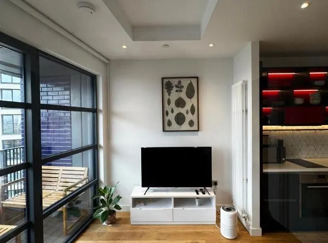 London Iconic View Retreat