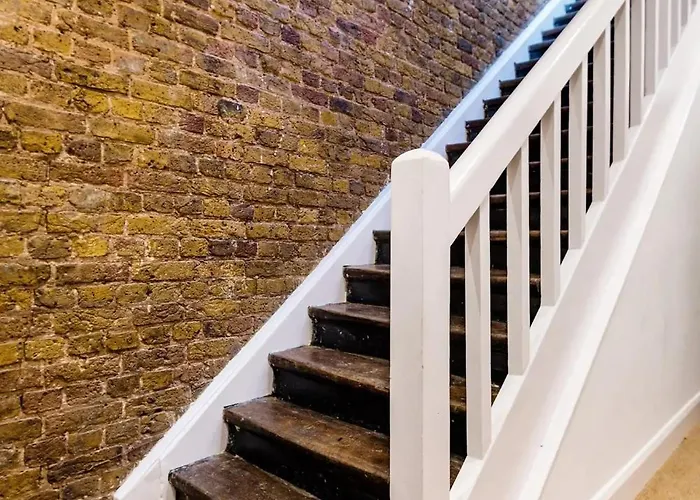 Penthouse Loft With Roof Terrace Not For Events Or Parties