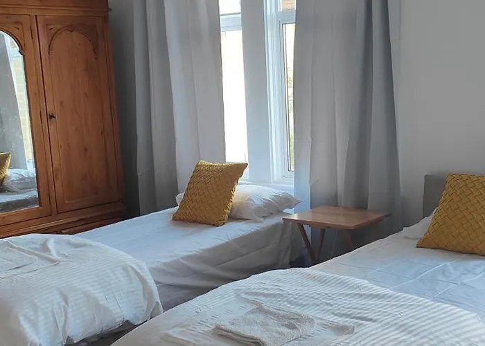 Stay In The Heart Of Walthamstow Central