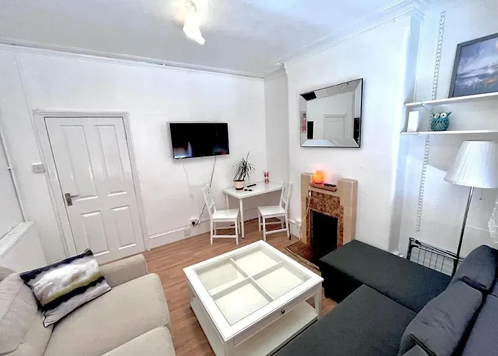 Lovely One Bedroom Flat Sw8