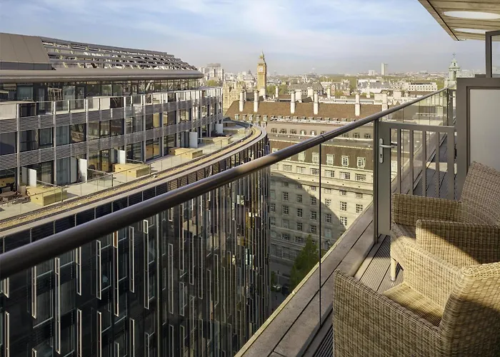 Park Plaza County Hall Londra