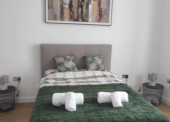 Cosy Private Home In London With Garden
