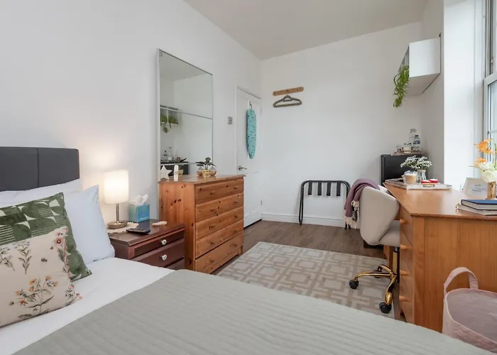 Single Room Close To Battersea