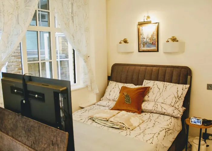 Bougie Studio By St Pauls