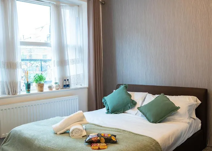 One Bed Apartment Near Liverpool Street