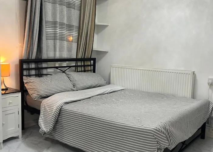 Studio Apartment Sw2
