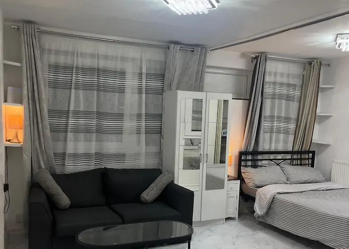 Studio Apartment Sw2