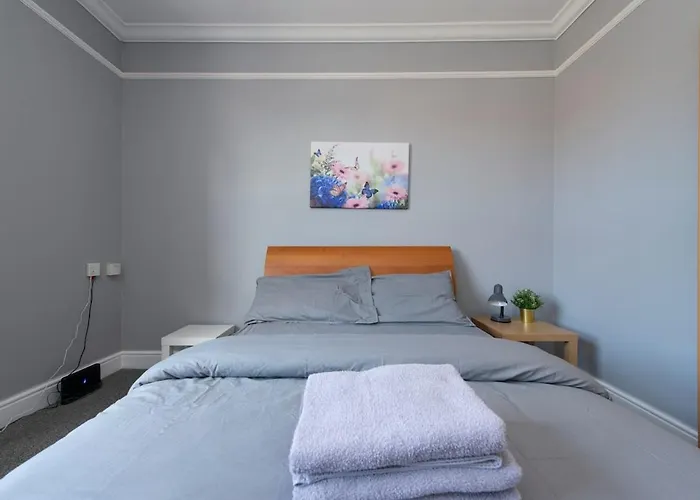 Lovely 3-Bed 20 Minutes To Central London