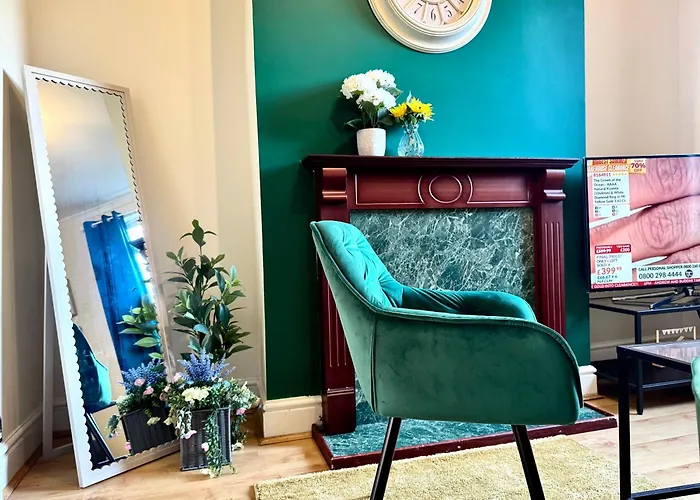 2 Bedroom Flat In Central London