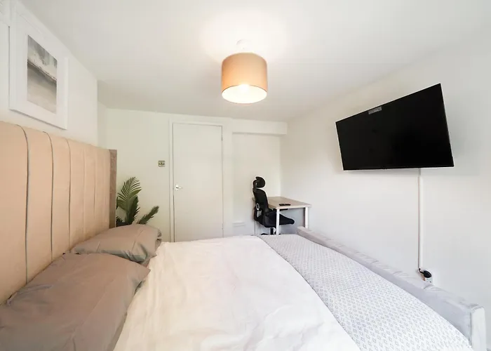 Luxe 2 Bed In Maida Vale