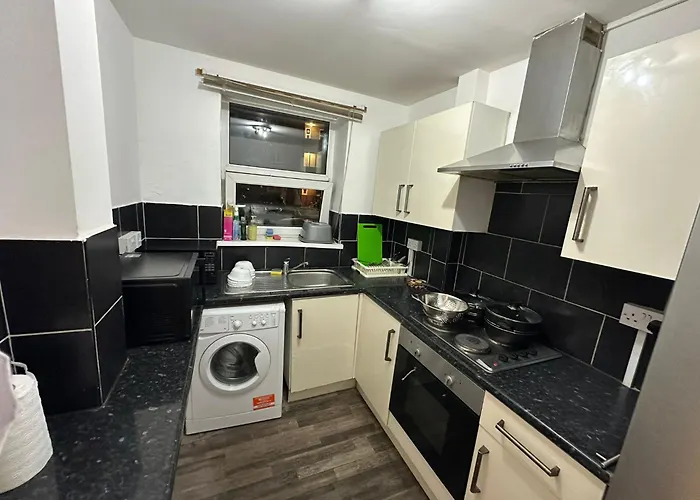 Comfortable Ensuite Room, Near Brick Lane, Close To Metro London